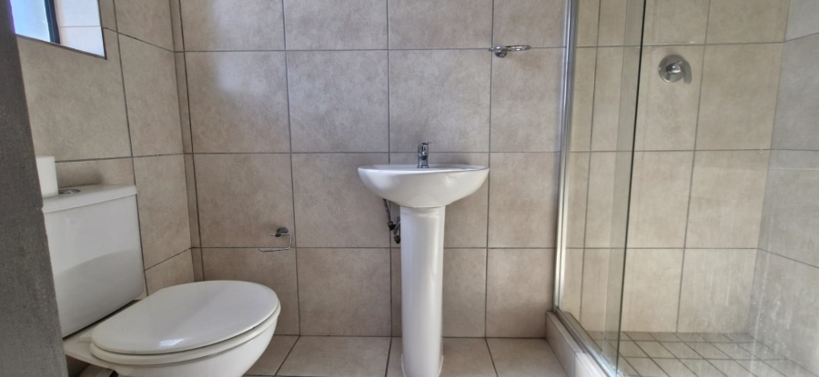 To Let  Bedroom Property for Rent in Parklands Western Cape